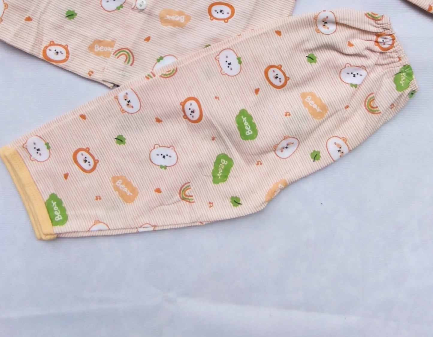 BABY HOOD BEAR PRINTED 2 PC SUITE