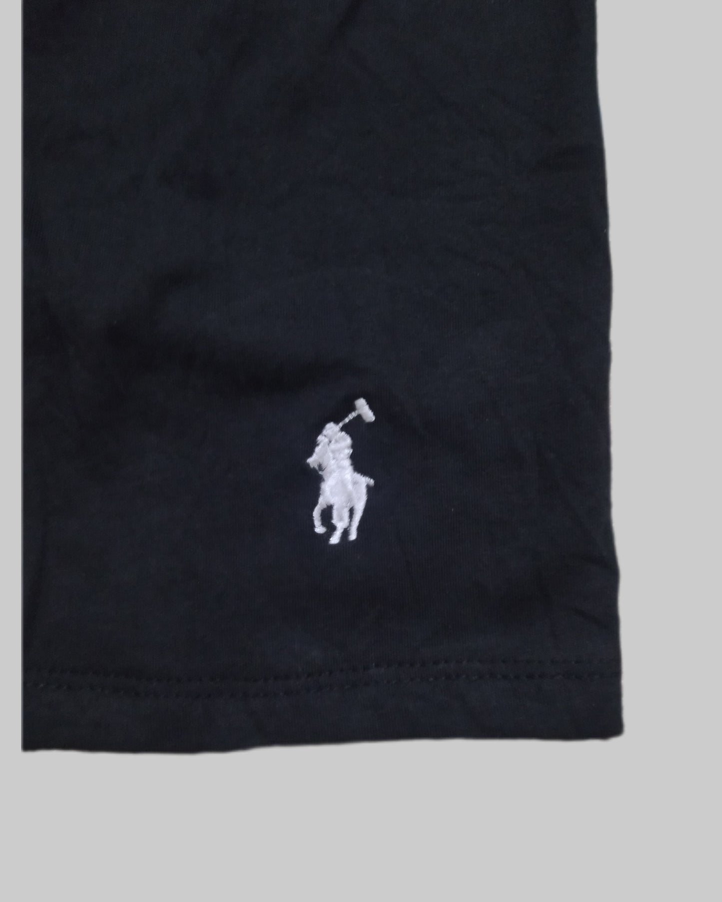 BLACK POLO GRAPHICS SHORT